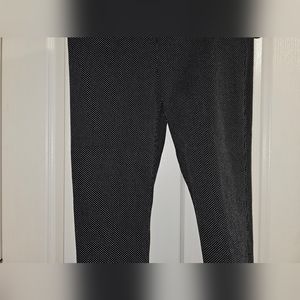 89th + Madison Pull On Capri Pants